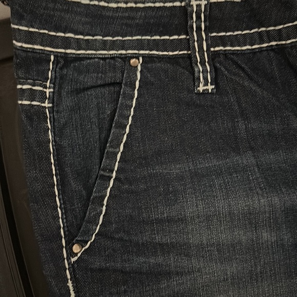 Vigoss Fit & Flare Jeans - Picture 7 of 7
